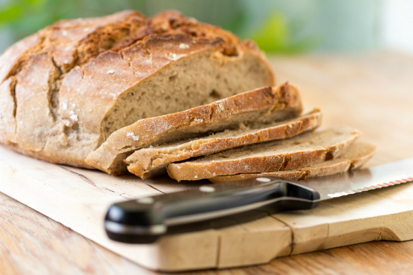 Ein gutes Brotmesser ist zum idealen Schneiden ein Muss!