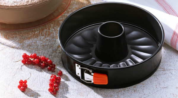 Le Creuset Springform 26 cm mit Rohrboden